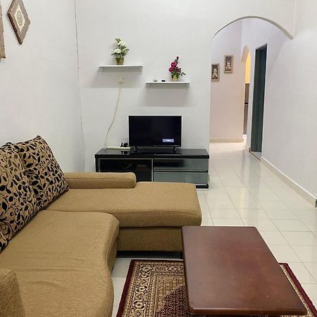 Desa Kemboja Homestay Pantai Cenang  Εξωτερικό φωτογραφία